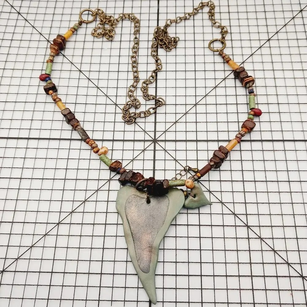 Necklace VTG 90 Pendant Beaded Metal Heart Artisan Boho Statement Y2K 30in Charm